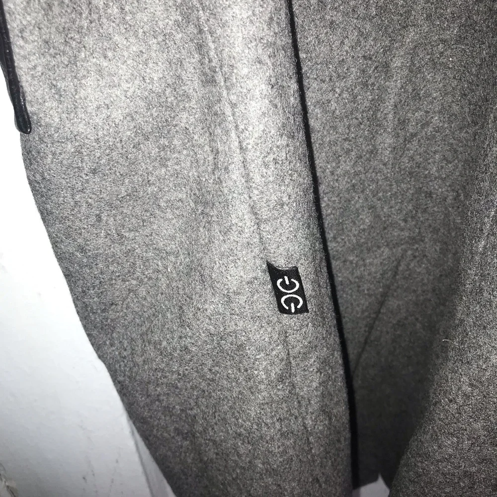 Women’s Wool Winter Coat - Picture 12 of 15